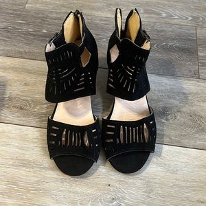 Brand New ! Black peep toe heel sandle